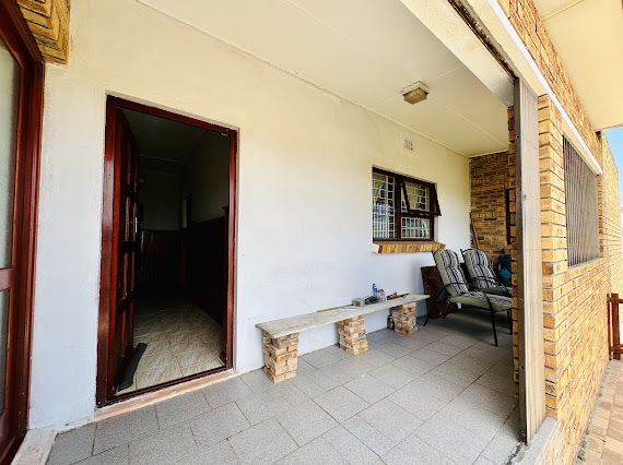 3 Bedroom Property for Sale in Hawston Western Cape